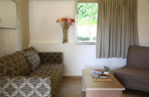 Hevel Eilot Hotel | Kibbutz Hotel Eilot Country Lodging