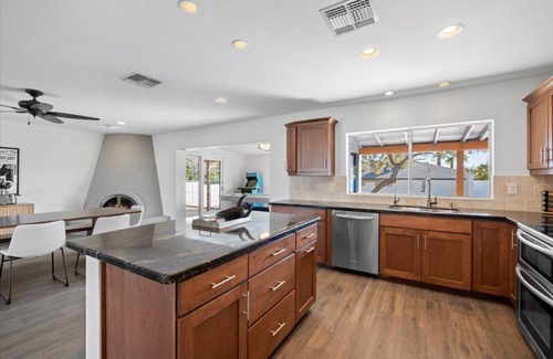 La Paz At Desert Springs House | Kierland | Great Outdoor Space | Pool | Putting Green | Corn Toss | Fire Pit