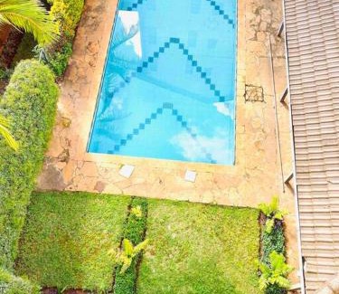 Kilimani Apartment | Kilimanis Stylish Retreat-Near Malls, Restaurants and hotels