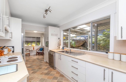 Killcare House | Killy Beach House by HolidayCo.