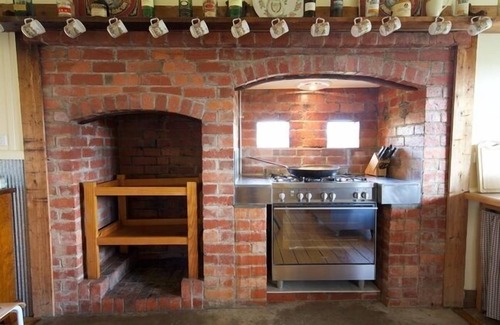 Mansfield Other | Kilmuir Country Retreat - groups of 12 - 17 people. No pets.