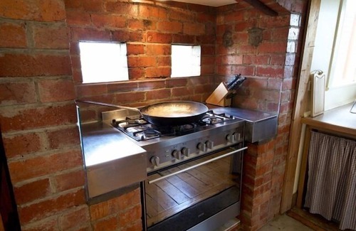 Mansfield Other | Kilmuir Country Retreat - groups of 12 - 17 people. No pets.
