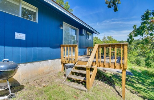 Kimberling City Apartment | Kimberling City Cabin with Schooner Creek Access!