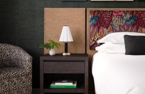 Downtown San Antonio Hotel | Kimpton Santo San Antonio - Riverwalk by IHG