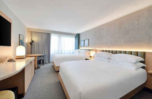 Central New York City Hotel | Kimpton Theta New York - Times Square by IHG