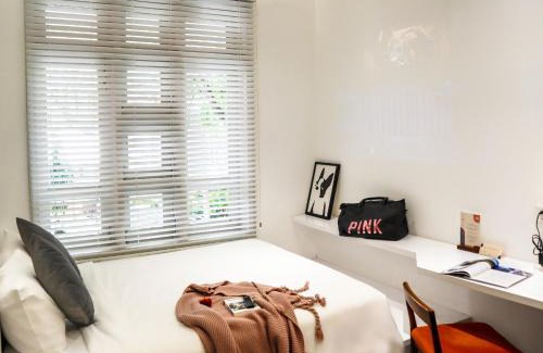 District 7 Hotel | Kin Wander Tân Quy