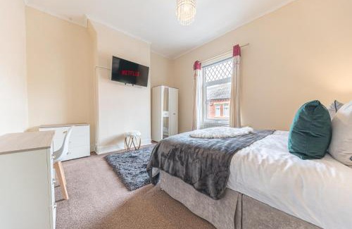 Barrow-in-Furness House | *KING BED* LUXURY CITY CENTRE HOUSE