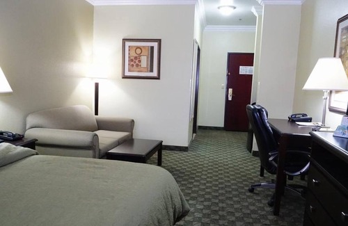 Cresson Hotel | King Bed Stay, Scottish Inns Cresson, Free Breakfast, Minutes from DT Fort Worth