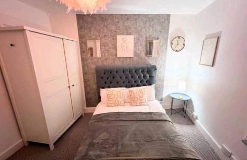 Gillingham Apartment | King Charles House