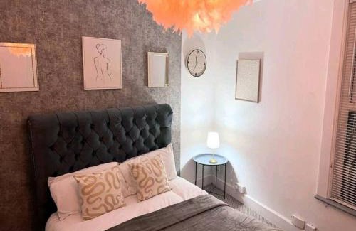 Gillingham Apartment | King Charles House