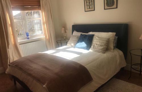 Castlemartyr Apartment | King En-Suite Bedroom