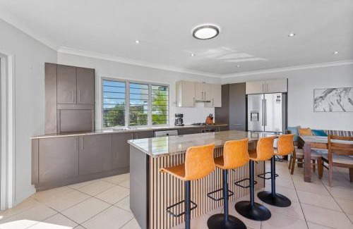 Brisbane Waterfront House | King Of The Hill