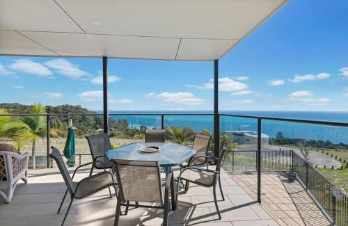 Brisbane Waterfront House | King Of The Hill