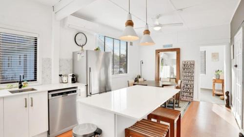 Callala Beach House | King on King Street