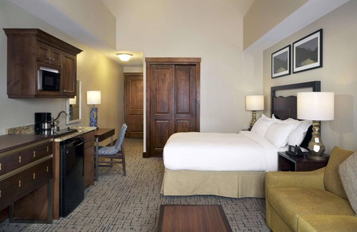 Park City Cabin | King or Queen Studio - Hilton Grand Vacations Club Sunrise Lodge Park Cityn