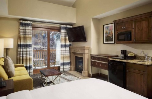 Park City Cabin | King or Queen Studio - Hilton Grand Vacations Club Sunrise Lodge Park Cityn