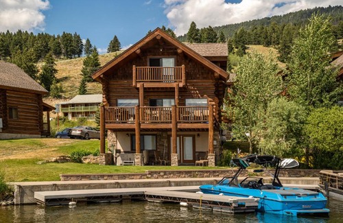 West Yellowstone House | King's Cabin