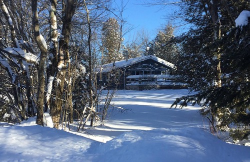 Eastman Ski Chalet | King's cottage by the Lake