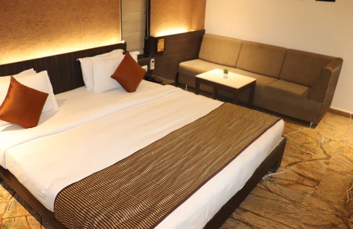 Rajkot Hotel | King's Kraft Stay Inn Rajkot