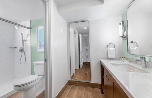 Nazareth Resort | King Studio Suite at Elysian Beach Resort in St. Thomas!