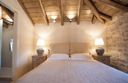 Karavostasi Hotel | King Suite with Panoramic Sea View | Akrolithi Guesthouse