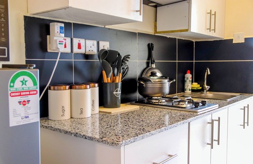 Syokimau Apartment | Kingbed/privatee/fastwifi/tv/ensuite