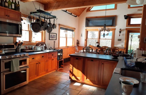 Kingfield House | Kingfield Kastle: Stunning Home near Sugarloaf