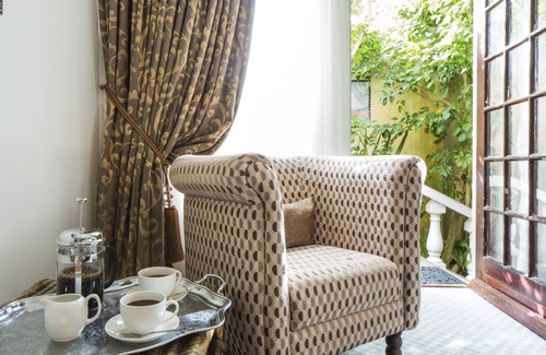 Summerstrand Bed & Breakfast | Kingfisher GuestHouse