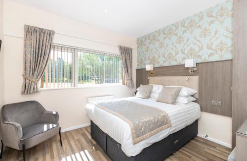 Deanshanger Hotel | Kingfisher Hotel, Golf and Country Club