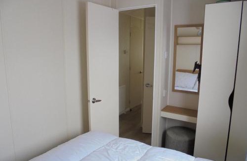 Ingoldmells House | Kingfisher Mistral 8 Berth, Central Heated, Close to site exit FREE WIFI