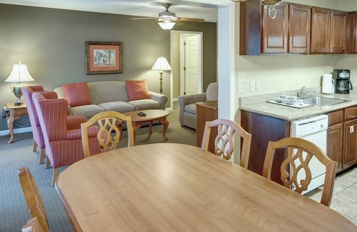 Williamsburg Resort | Kingsgate - 2 Bedroom/2 Bath