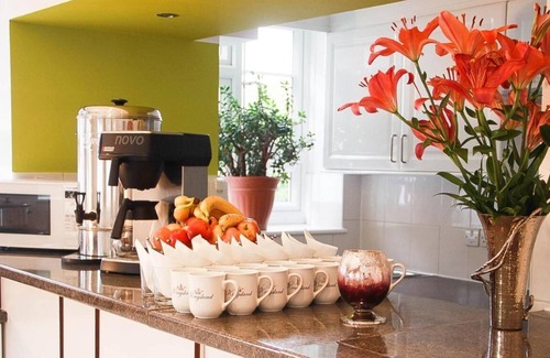 Kingsbury Bed & Breakfast | Kingsland Hotel