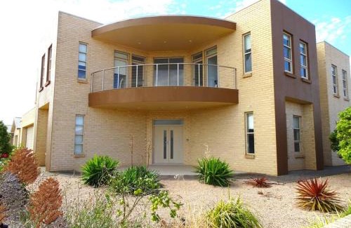 Moonta Bay House | Kinroc House