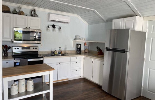 North Captiva House | Kinsey's Beach Shack- Perfect getaway for two!