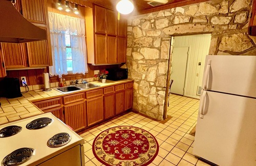 Hunt Cabin | Kipp Cottage - Private Guadalupe Riverfront - 2 Cottages - Sleeps 9