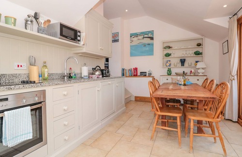 Dartmouth Cottage | Kipper Lodge