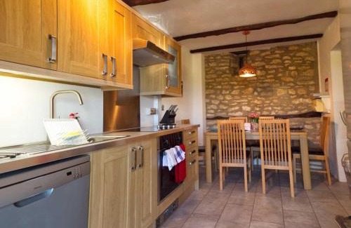 Scawton House | Kirkdale Cottage