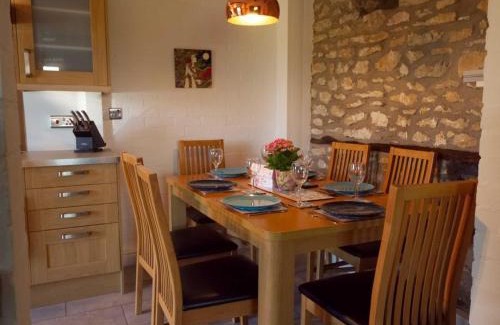 Scawton House | Kirkdale Cottage