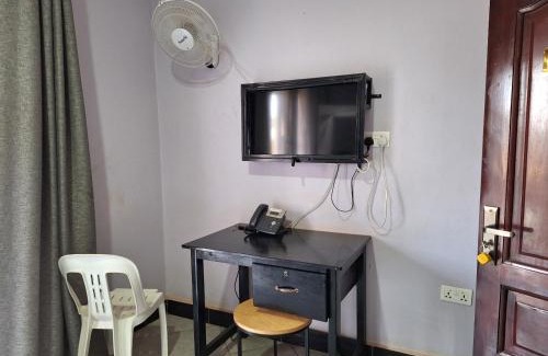 Entebbe Hotel | Kitara Junction Point Motel