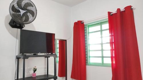 Jardim Paulista Apartment | KITNET BERTIOGA - Centro - WIFI - TV - Garagem - Cozinha
