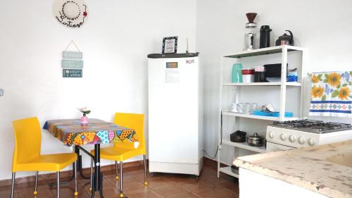 Jardim Paulista Apartment | KITNET BERTIOGA - Centro - WIFI - TV - Garagem - Cozinha