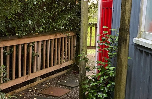 Nukuhou Cabin | Kiwi cabin in paradise