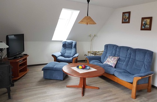 Oeversee Apartment | Klütz: Apartment with 2 bedrooms and modern bathroom - Ferienwohnung Klütz