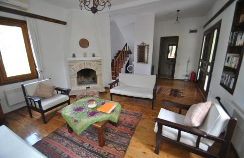 Islamlar Hotel | Kleo Cottages
