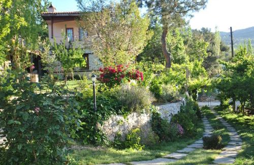 Islamlar Hotel | Kleo Cottages