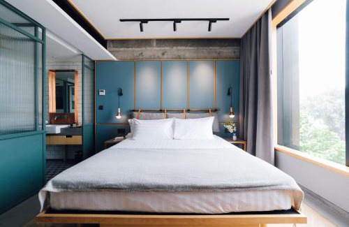 Golden Triangle Hotel | KLoe Hotel