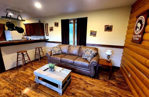 Whitefish House | KM Ranch Hideaway Cabin
