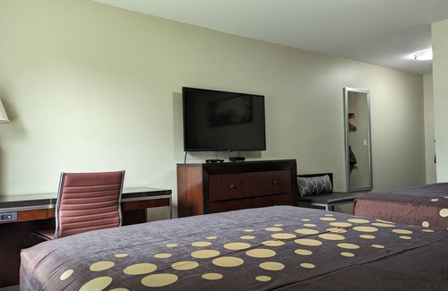Bracebridge Hotel | Knights Inn Bracebridge