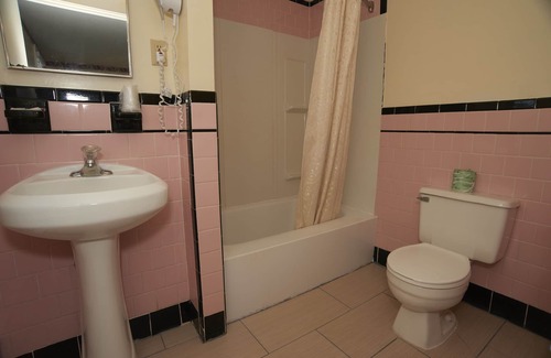 Centerville Hotel | Knights Inn Centerville