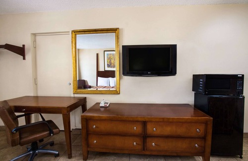Oak Ridge Hotel | Knights Inn Orlando